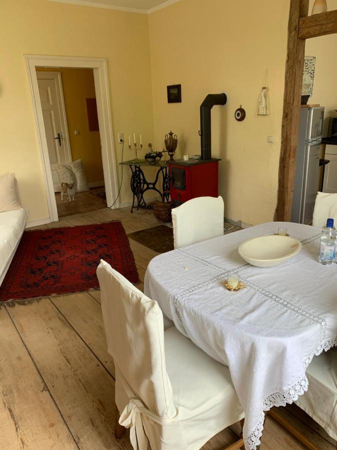 Appartamento Gutshaus Schwarzenhof Dargun Esterno foto