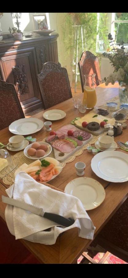 Appartamento Gutshaus Schwarzenhof Dargun Esterno foto