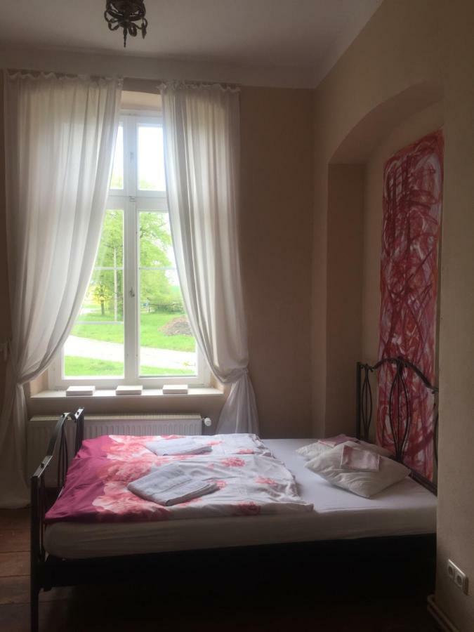 Appartamento Gutshaus Schwarzenhof Dargun Esterno foto